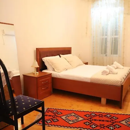 Bed & Breakfast V. Doga Berat